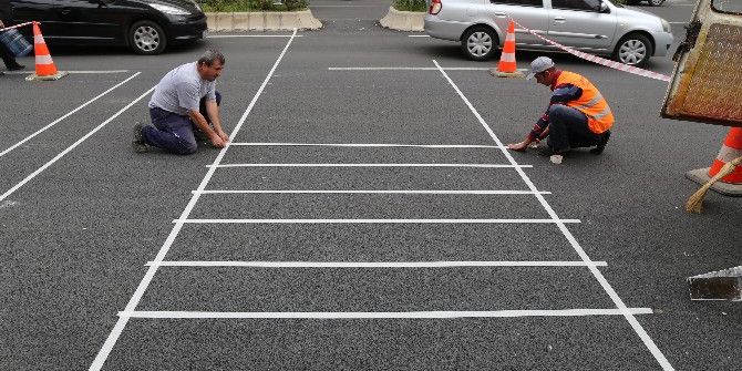 Yaya Geçidi Çizgileri Boyanıyor