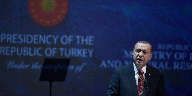 Cumhurbaşkanı Erdoğan: "Umarım Bu Duruşunuz, Bize Demokrasi Dersi Vermeye Çalışanlara Örnek Olur"