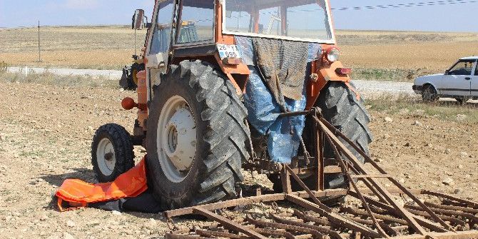 Kullandığı Traktörün Altında Kalarak Öldü
