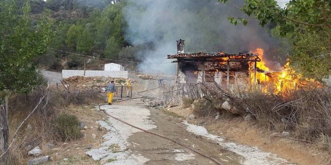 Diri Diri Yanmaktan Son Anda Kurtarıldılar