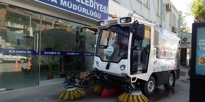 Osmancık Belediyesi’ne Yol Süpürme Aracı