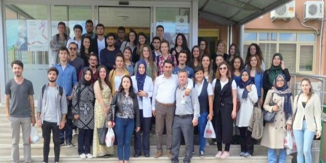 Çomü Öğrencileri Hastaları Ziyaret Etti