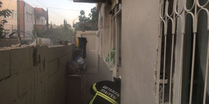 Ocakta Unutulan Yemek Yangına Neden Oldu