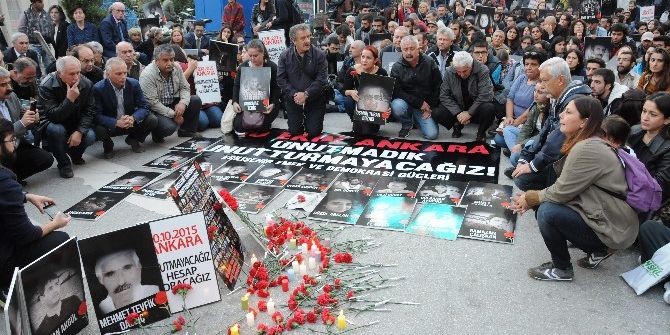 Ankara Garı’ndaki Saldırıda Ölenler Eskişehir’de Anıldı