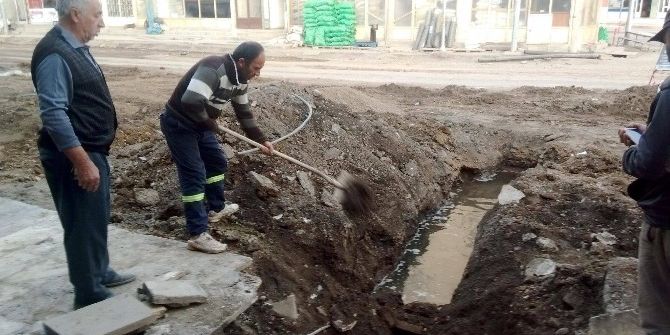 Yenilenen İçme Suyu Şebekesi Dikiş Tutmuyor