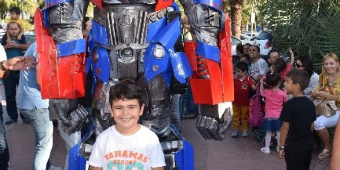 Forum Bornova’da Transformers’ın Efsanelerine Yoğun İlgi