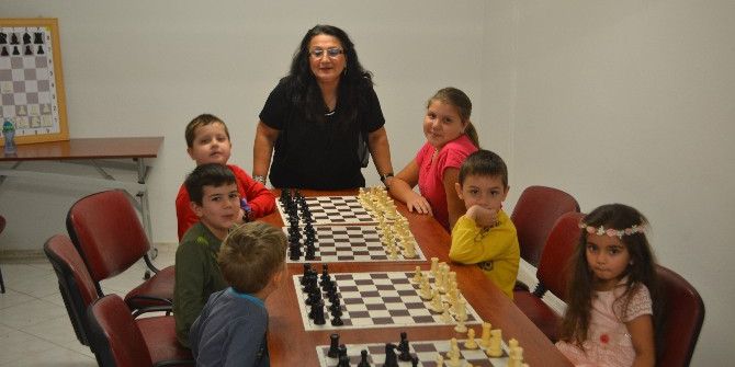 Lüleburgaz’da Satranç Kursu Başladı