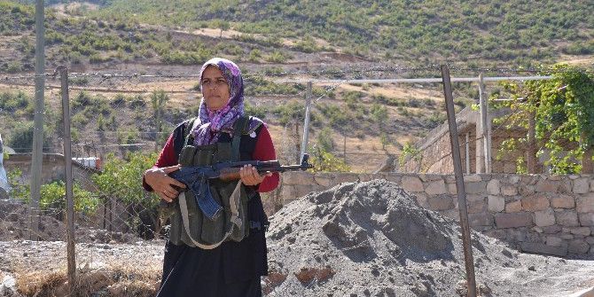 5 Çocuk Annesi Kadın, 9 Yıldır Gönüllü Koruculuk Yapıyor