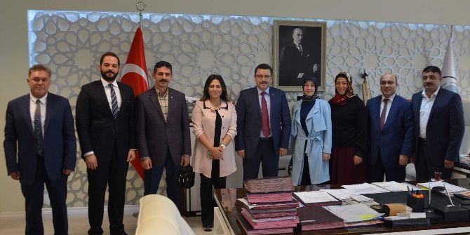 Hak-iş’ten Başkan Genç’e Ziyaret