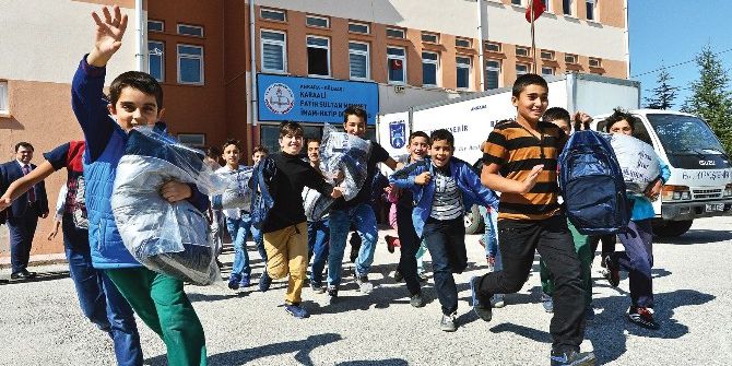 Büyükşehir’den 50 Bin Öğrenciye Eğitim Desteği