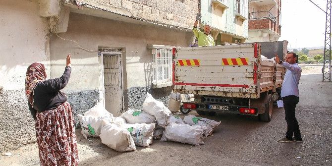 Şehitkamil’den Ailelere Kışlık Yakacak Yardımı