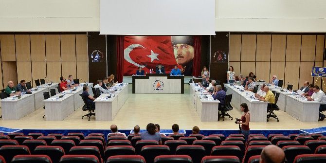 Başkan Uysal, ‘Dubai Olma Vizyonu Yetmez’