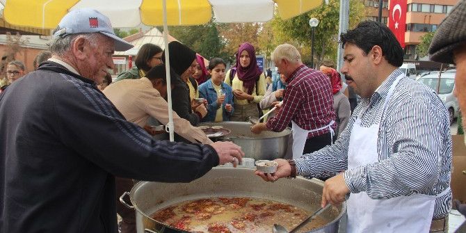 Semerkand Çan Şubesinden Vatandaşa Aşure