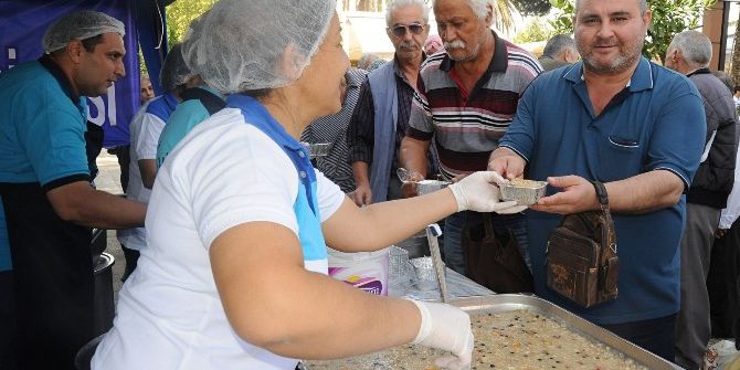 Büyükşehirden 17 İlçede Aşure Hayrı