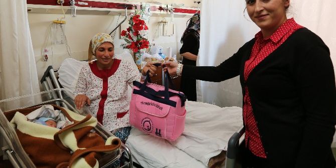 Büyükşehir’in Sosyal Projesi “Bir Ömür Bir Fidan”a Yoğun İlgi