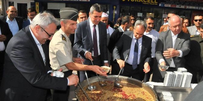 Akşehir Belediyesi’nden Aşure İkramı