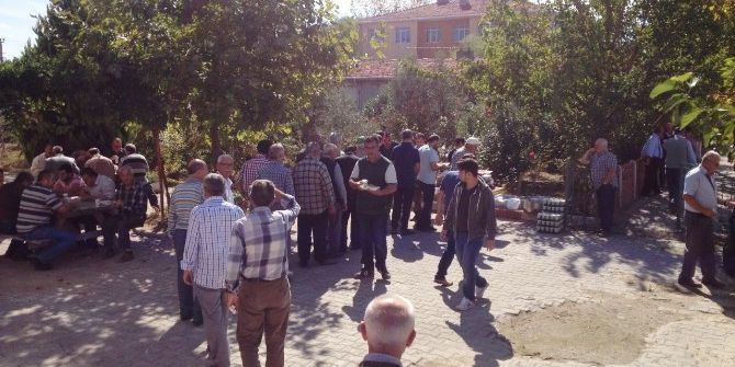 Gelibolu Şükriye Hatun Camii’nde İkram