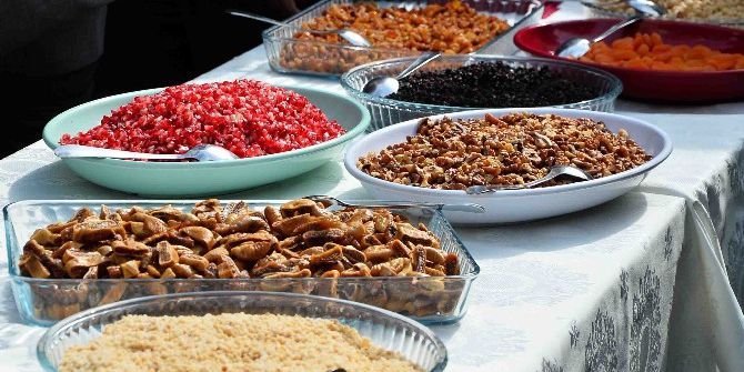 Bağcılar’da Vatandaşlara Dev Kazandan Aşure İkram Edildi