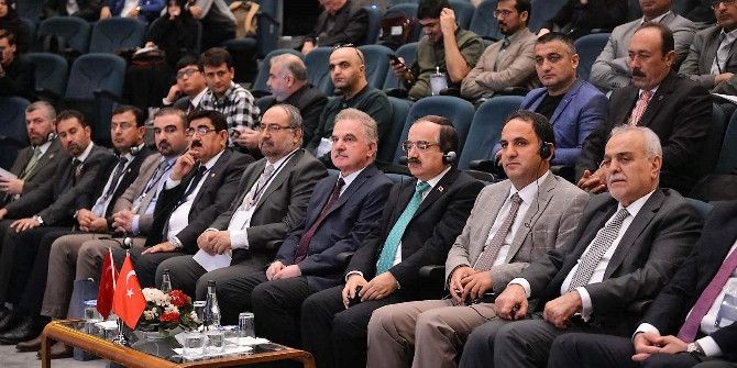 ’Ortadoğu’da Siyaset Ve Toplum’ Kongresi Başladı