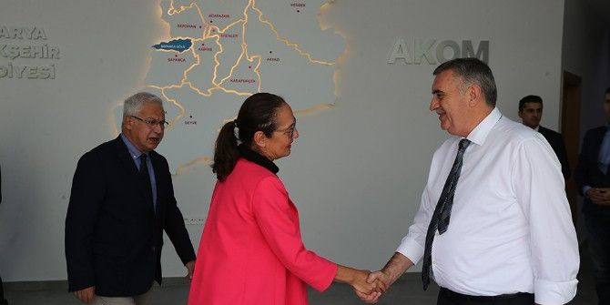 Başkan Toçoğlu, Stk Temsilcilerine Hizmetleri Gezdirdi