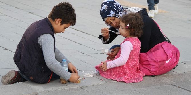 Yozgat Belediyesi Bin 500 Kişiye Aşure Dağıttı