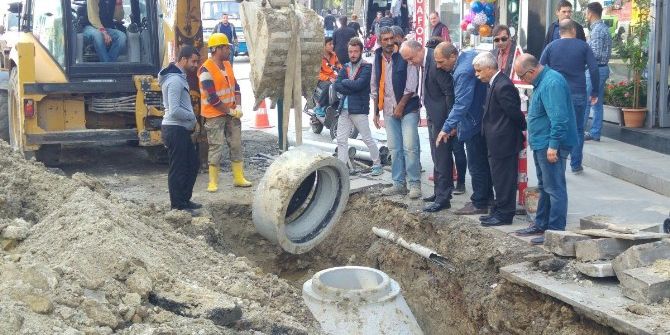 Teski Çorlu Kumyol Caddesinde Son Rögar Kapağını Koydu