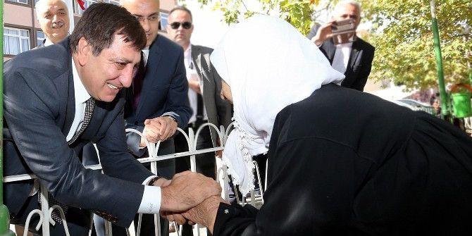 Vali Küçük Sadağı Kanyonuna Hayran Kaldı