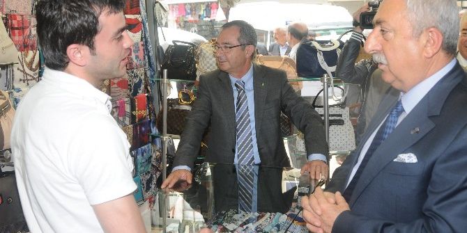 Palandöken: "İşsizliğin Önüne Geçmek İçin Gençlerin Önü Açılmalı"