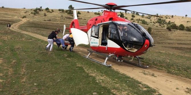 Ambulans Helikopter Vurulan Çoban İçin Havalandı