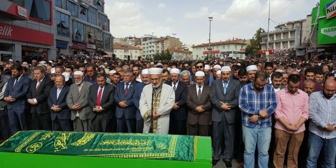 Ahmet İslamoğlu Son Yolculuğuna Uğurlandı