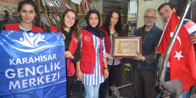 Gençlerden Esnaflara “Ahili Haftası” Ziyareti
