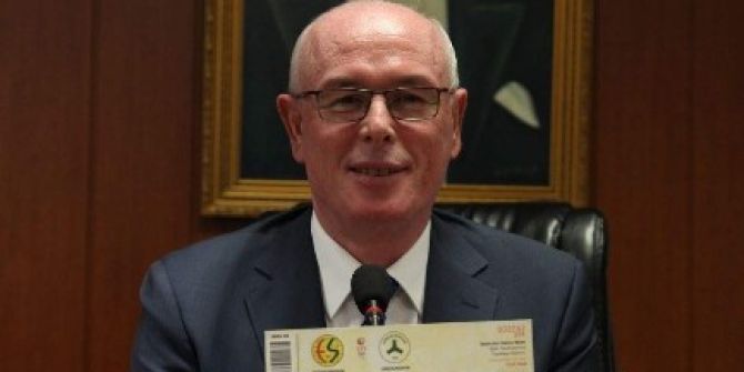 Başkan Kurt Hatıra Bileti Aldı