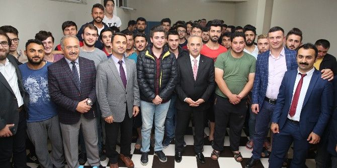 Başkandan Öğrencilere Nasihat: “15 Temmuz’u Unutmayın”