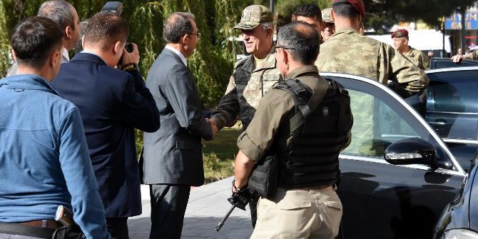 Genelkurmay Başkanı Akar Van’da