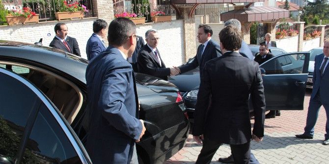 Bakan Ağbal’dan Eski Maliye Bakanı Unakıtan’ın Ailesine Taziye Ziyareti