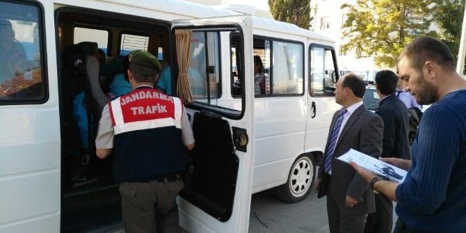 Jandarma, Okul Servislerini Denetledi