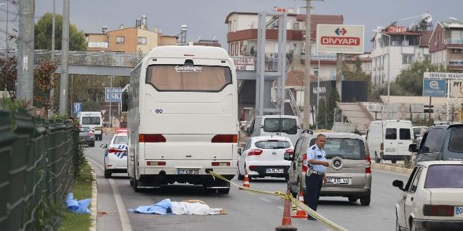 Üst Geçit Yerine Tel Örgünün Arasından Geçti, Hayatından Oldu