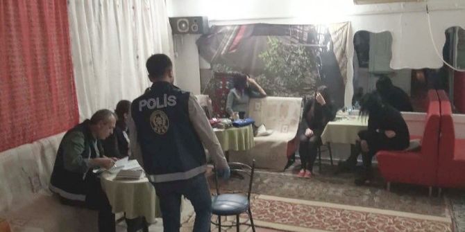 Kuşadası’nda İki Hayat Kadınında Aıds Çıktı