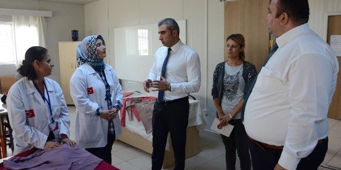 Vali Yardımcısı Ezgi Elbeyli Konteyner Kentte İncelemelerde Bulundu