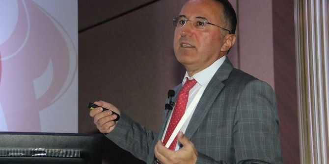 Prof. Dr. Özdemir: "Kanamaya Bağlı Anne Ölümleri Azalıyor"
