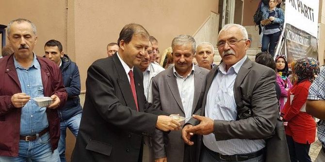 Soma’da Vatandaşlar Aşure Kazanında Buluştu