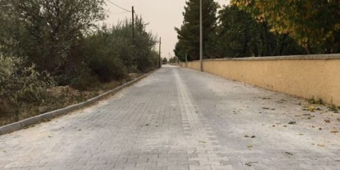 Ayrancı’da Bahçe Yollarına Kilitli Taş Döşeniyor