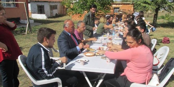 Üniversiteli Öğrenciler Han İlçesini İnceledi