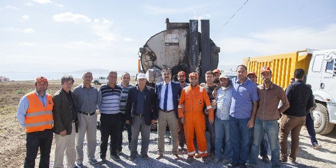 Ahlat Belediyesinden Yol Seferberliği