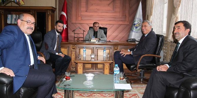 Devlet Tiyatrolarından İl Sağlık Müdürlüğü’ne Teşekkür Ziyareti