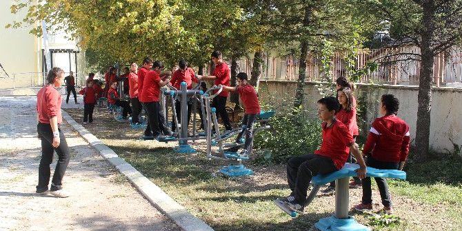 Elmalı Tekke İlkokulu Öğrencileri Sporla Buluştu