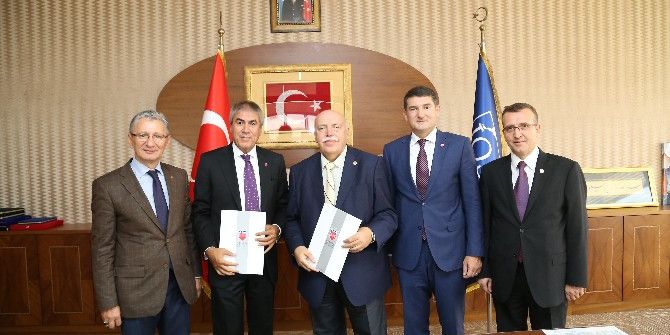 Kemerburgaz Üniversitesi İle İkitelli Osb Arasında İş Birliği Protokolü İmzalandı