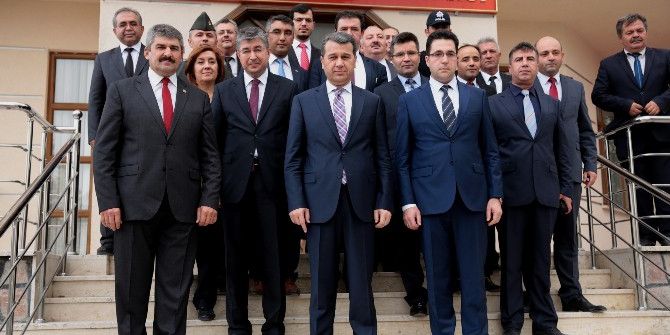 Vali Azmi Çelik, Günyüzü İlçesini Ziyaret Etti