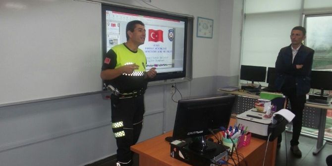 Kültür Kolejinde Servis Sürücülerine Eğitim