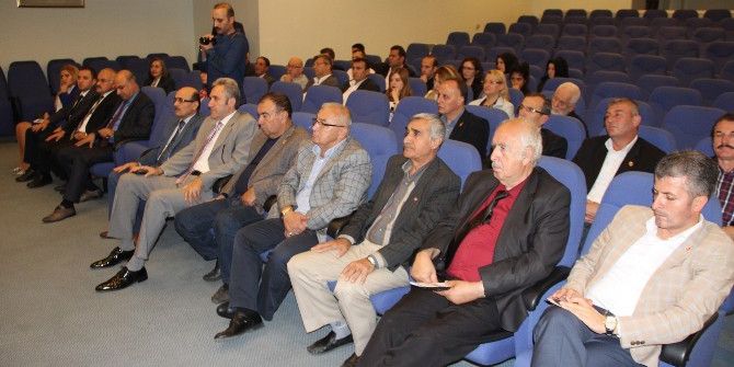 Adliyede Muhtarlara Arabuluculuk Semineri Verildi